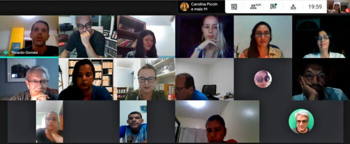 Reunião online para apresentação do projeto pedagógico em dezembro de 2020